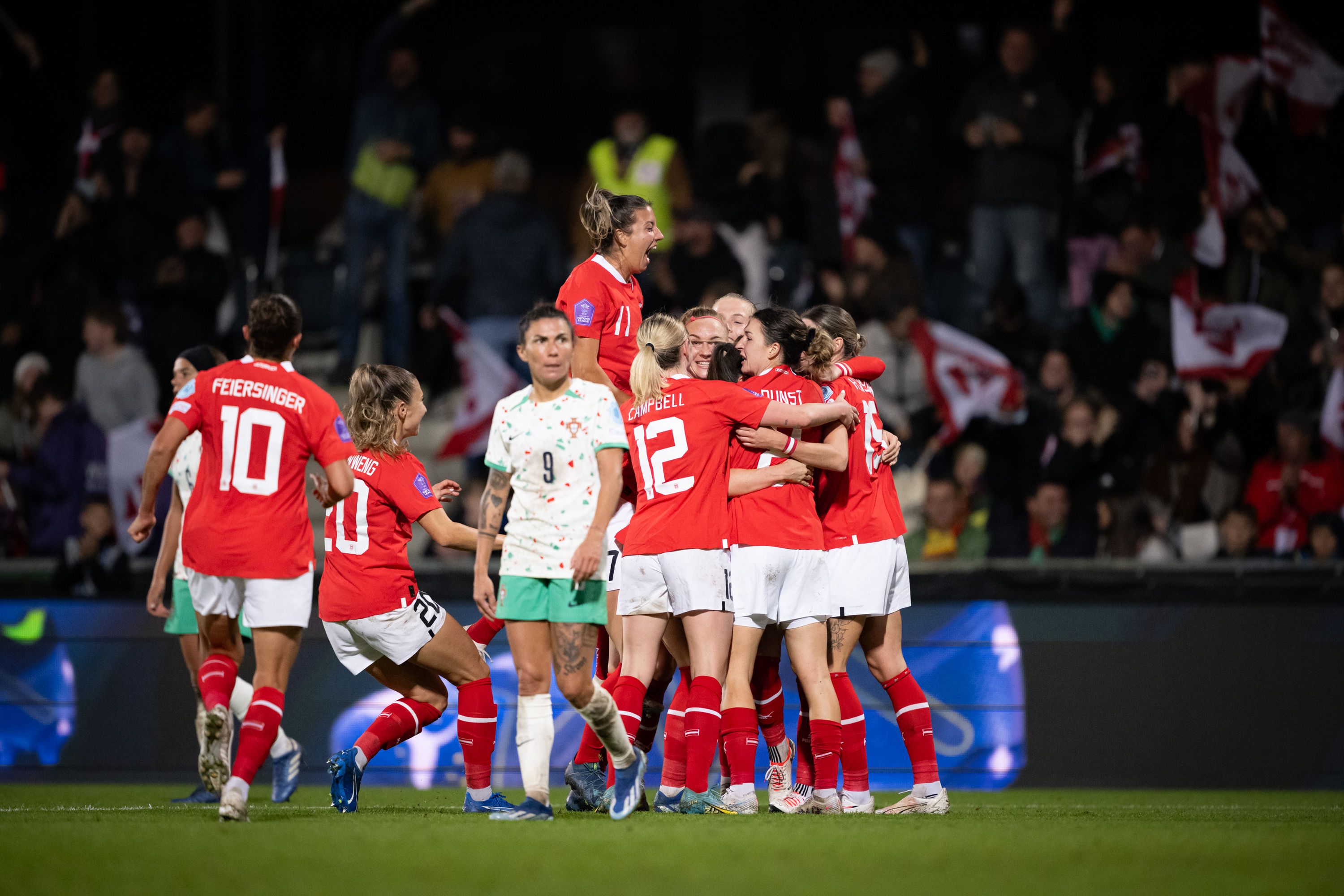 ÖFB-Frauen wollen mit Sieg in Portugal nachlegen - Fußball -   › Sport